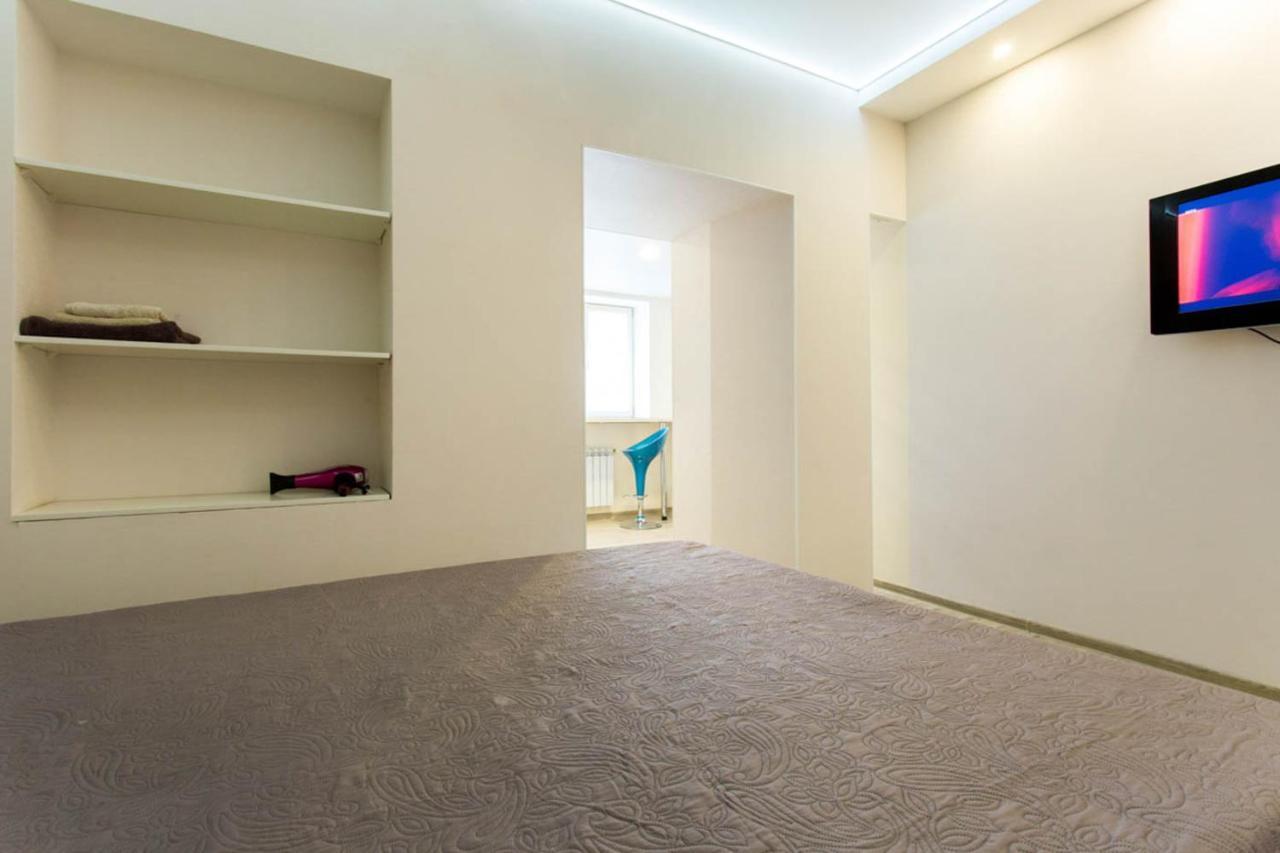New Apartments In The City Center - Kuznechna Str. 26/2 카리프 외부 사진